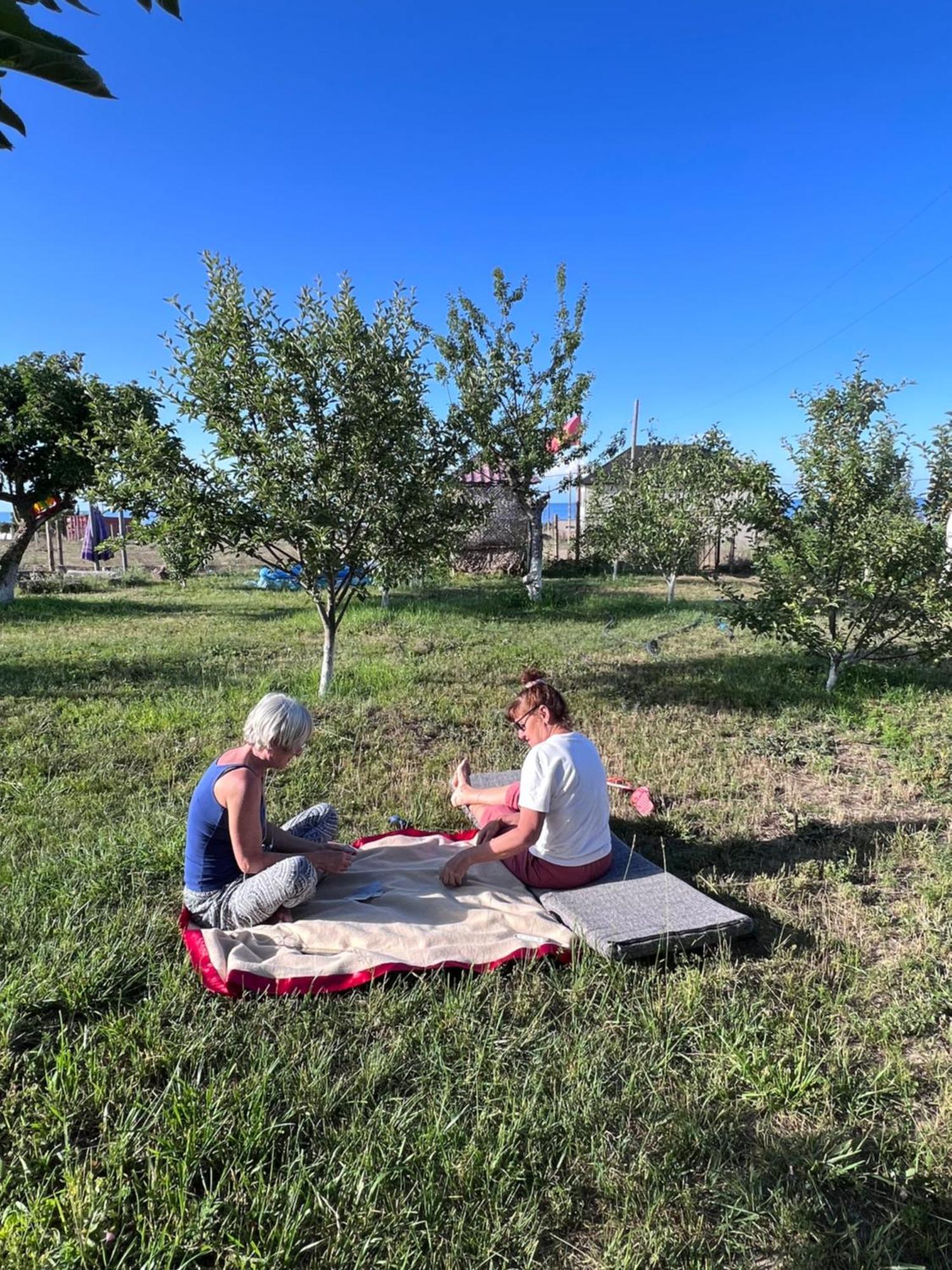 Guest House And Yurt Camp "Aktan" Bokonbayevo Esterno foto